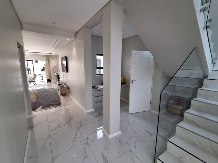 4 Bedroom Property for Sale in Sandown Western Cape